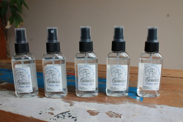 Happy Days (Perfume for dogs) 1 stuks 50ml - Afbeelding 5